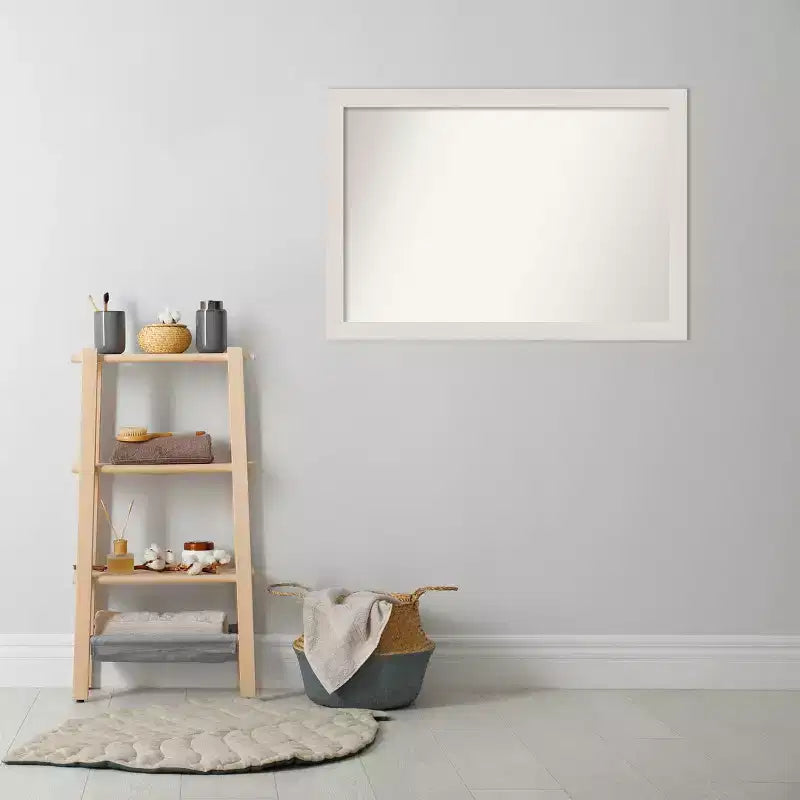 Specchio da parete per bagno stretto, rustico, non smussato, con doghe bianche, 40" x 28" -: Ferramenta di montaggio inclusa