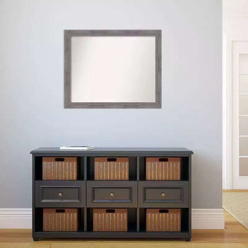 Specchio da parete rettangolare moderno 32" x 26" senza smussatura Pinstripe Plank Gray Narrow per bagno: Cornice in polistirene, da parete