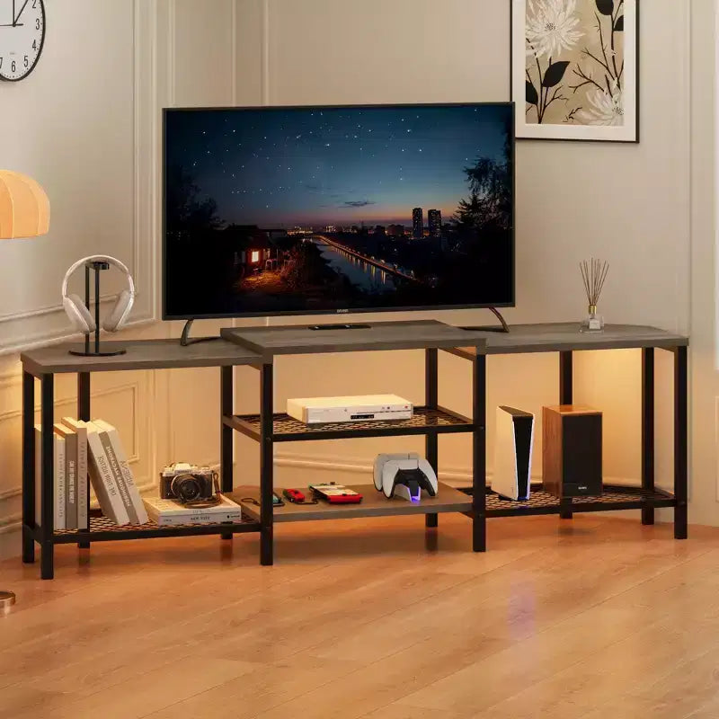 Mobile porta TV LED per TV fino a 75 pollici, mobile TV da 67 pollici con prese di corrente, ripiani a giorno, tavolino porta TV