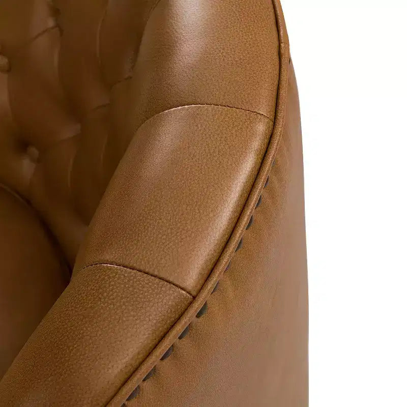 Poltrona a botte per soggiorno Justo 28.5 Wide Tufted in vera pelle con gambe in legno massello| ART OF LIVING DESIGNS